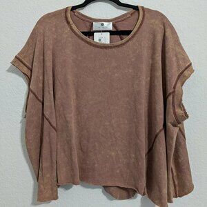 Everyday Chic Women's Short Sleeve Top NWT (Size M/L)